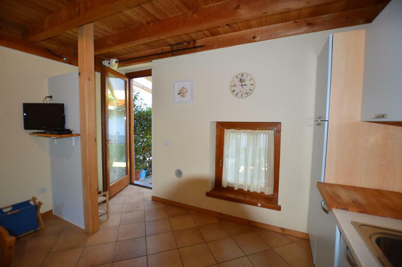 Villa Rustico Giulietta E Romeo Colico Exterior foto