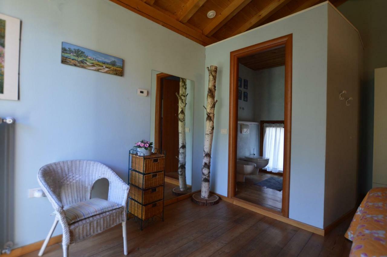 Villa Rustico Giulietta E Romeo Colico Exterior foto